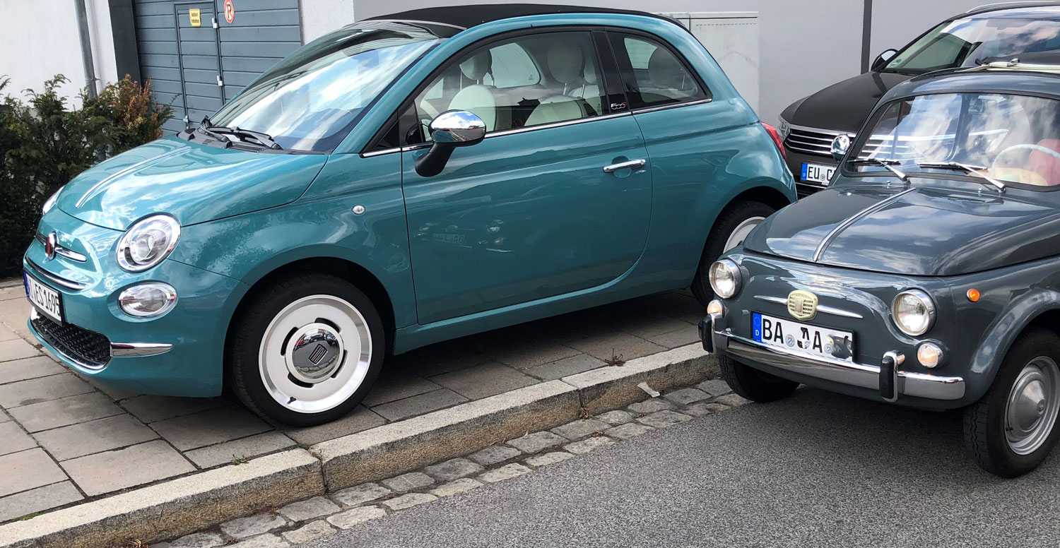 Stilvolle Fiat 500 Turkis Ebenbild